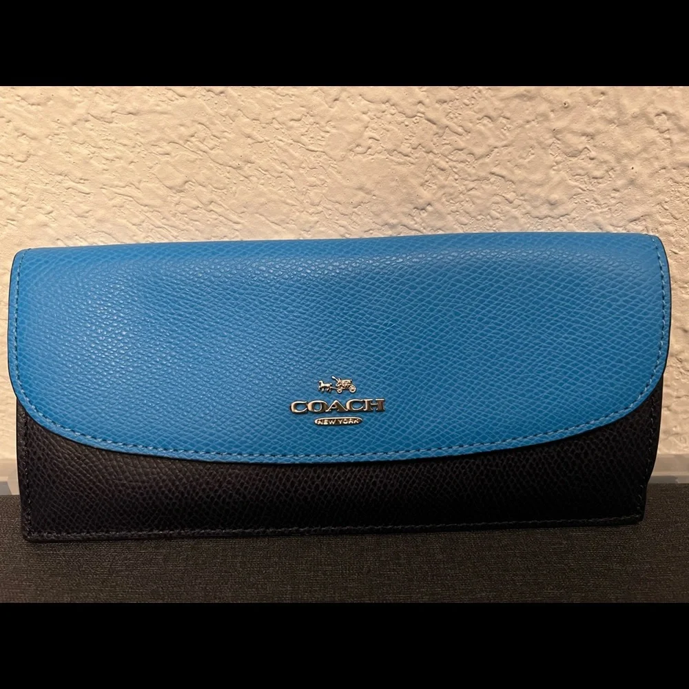 NWT coach slim wallet- 2 Tone - Picture 1 of 5